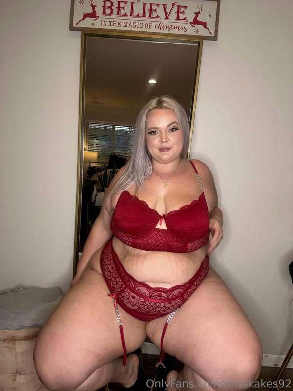 Feeling like that bitch in all red