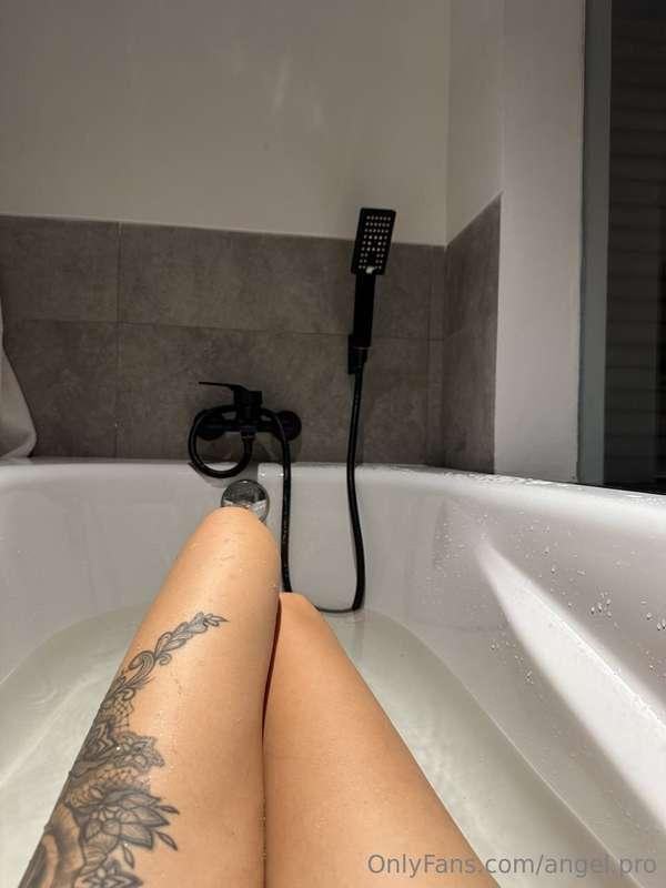 Oh, it's so nice after a hard day to just lie in a warm bath..