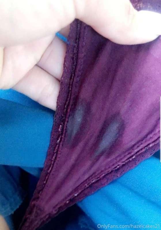 I get wet at working reading all these messages 😼💦 keep them..