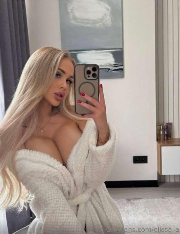 Robes are so cute, aren't they?🥰