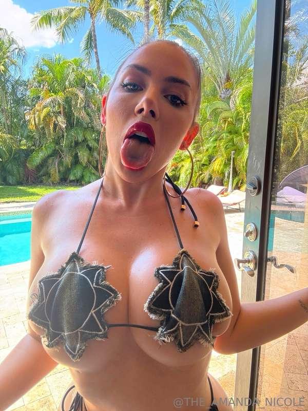 Are you ready to feed me a taste 🍆