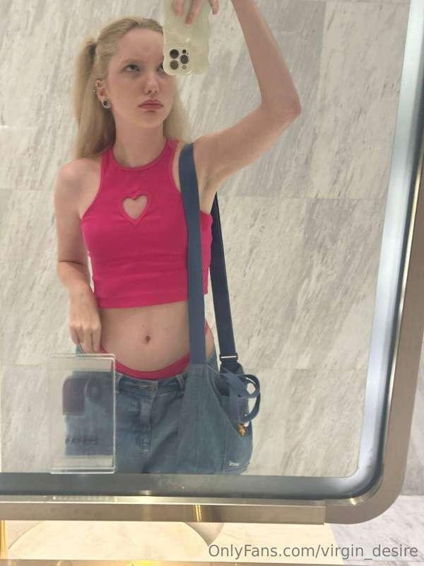 My outfit for today 🌸. Does pink suit me? 💖😏 What do you thi..