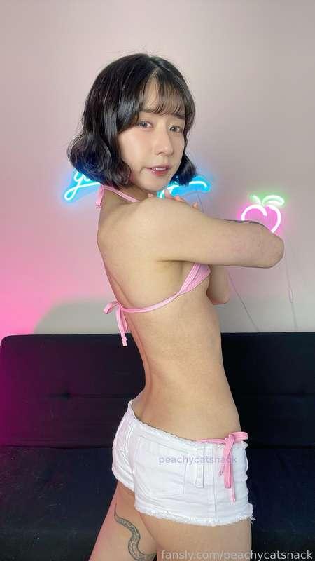 peachycatsnack image #2