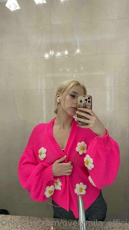 My style is the embodiment of tenderness and femininity! 💕✨ ..