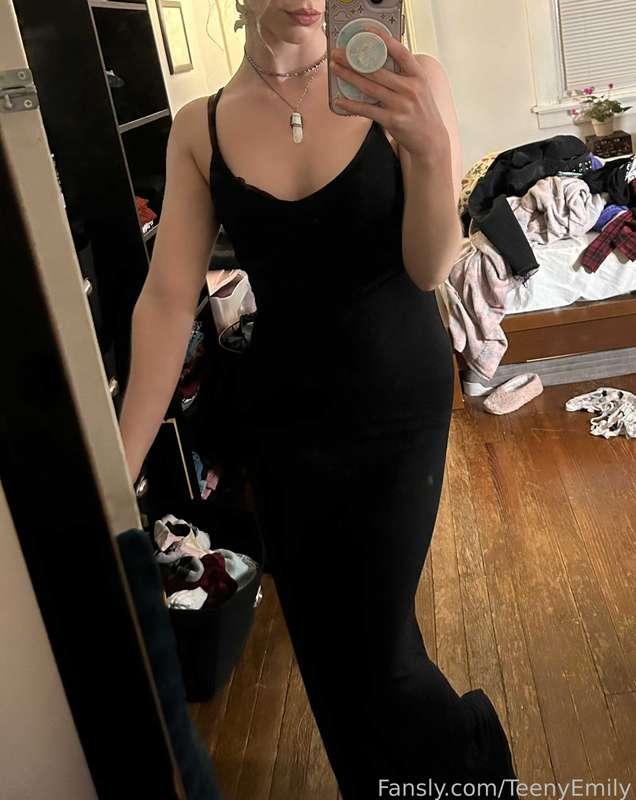Some outfits from the past couple days :)
#19 #college #teen #mirror #selfie