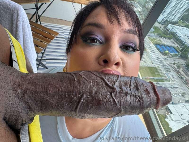 I fucked this hot new Spanish mami giving her a warm welcome..