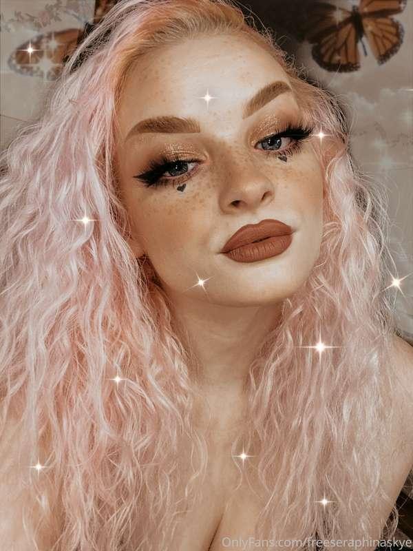 hi loves 🖤✨🌙