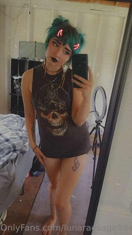 I mean... To be fair.. I am hot as hell 🔥