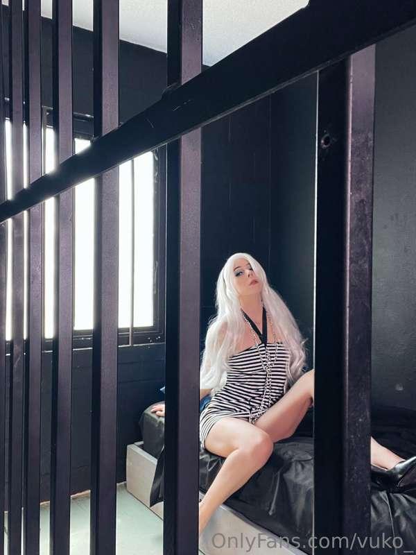 🖤🤍🖤