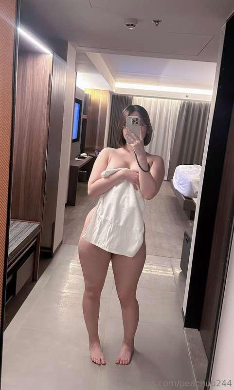 I’m currently in Thailand to unwind for a couple of days!! 💗..