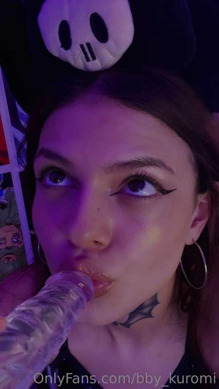 Check your inbox and unlock my latest content for a free dic..