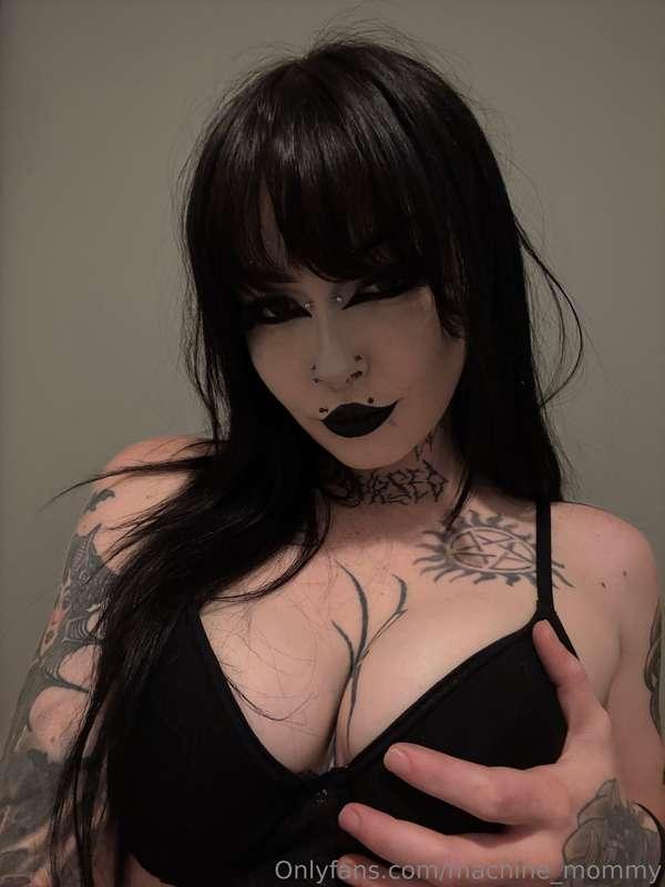 Suck on my pretty nipples while I stroke your cock 🤤