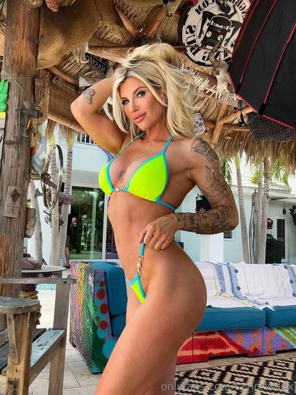 A little tease never hurt anyone… right? 😉