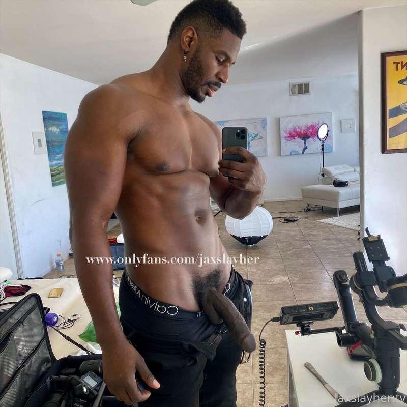Should I keep my dick in my pants? 🤔