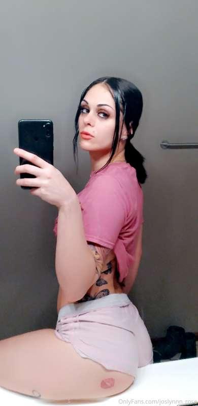 I miss taking nudes 😢 should I post more? 🤭