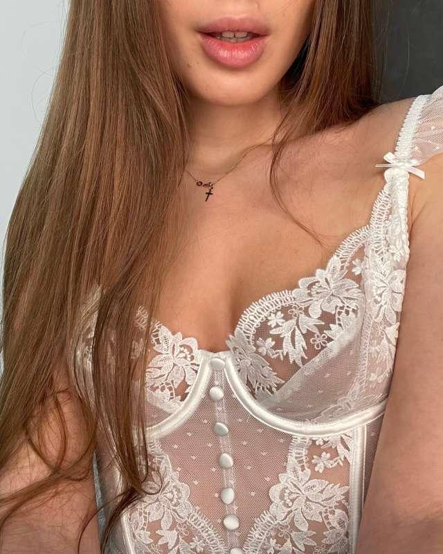 lexi_aa image #0