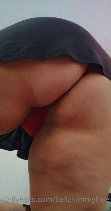Tu peu voir sans la petite culotte sur mon compte principal ..