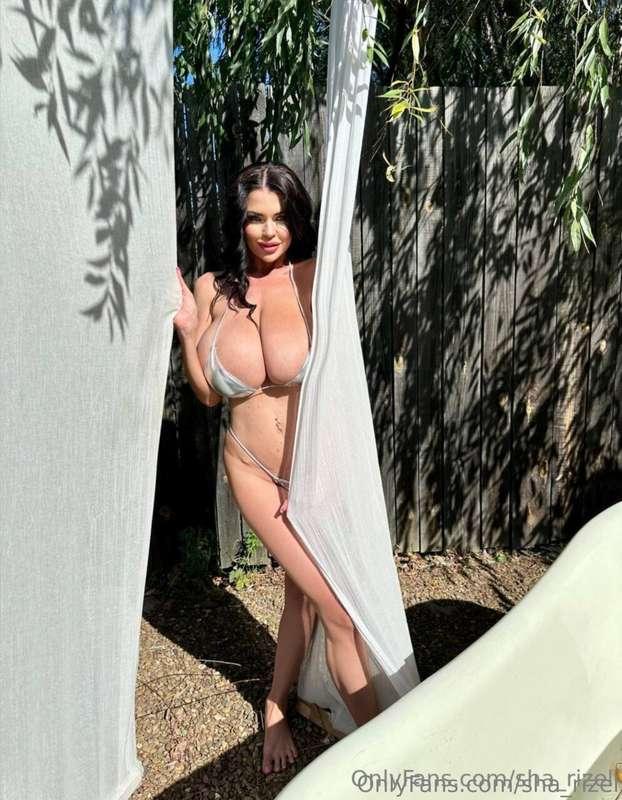 Are you a fan of a real pretty bikini?