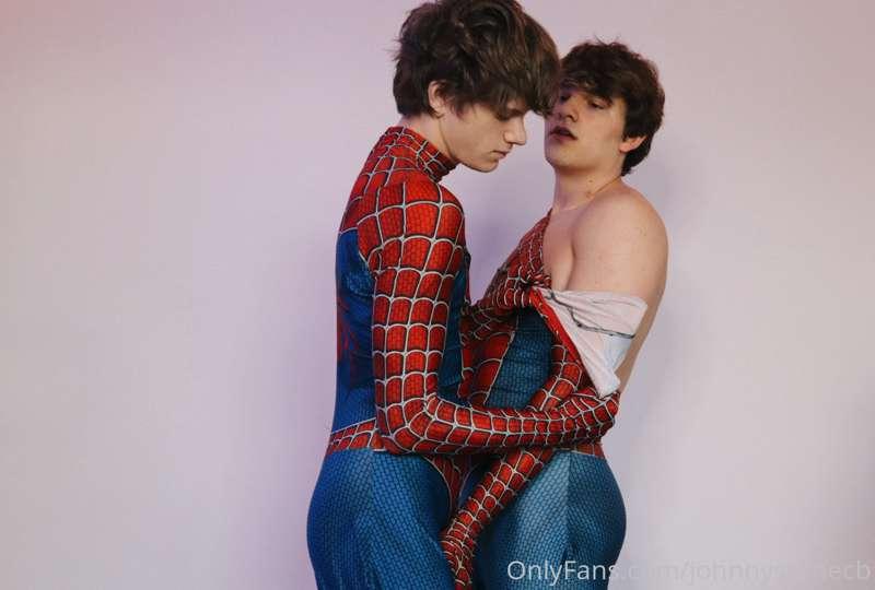 Spider-Man meme but make it sexy. 🕷