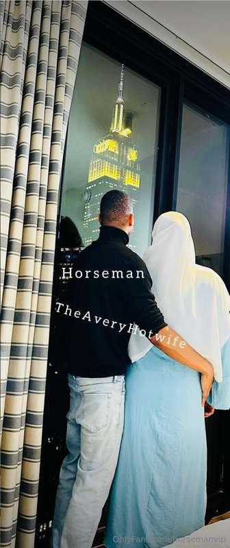 I gave Arab hotwife @theaveryhotwife an NYC chocolate tour. ..
