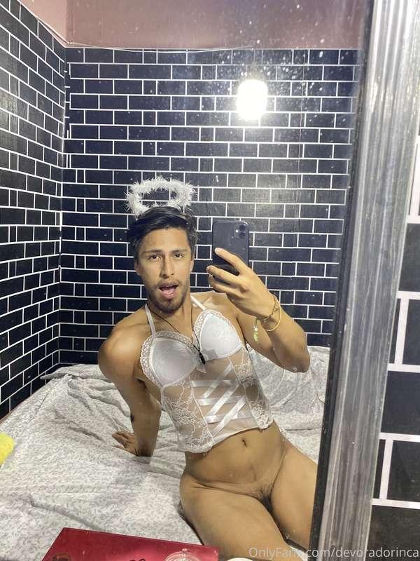 😈