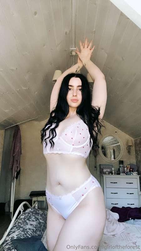 My gays, I found the lingerie I promised to show! Turns out,..