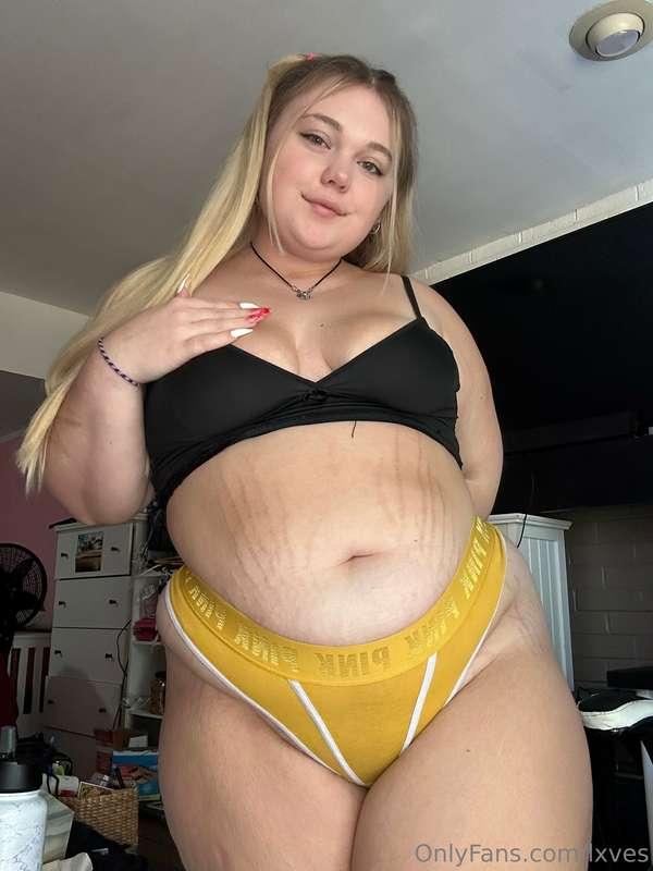 yellow panties 💛