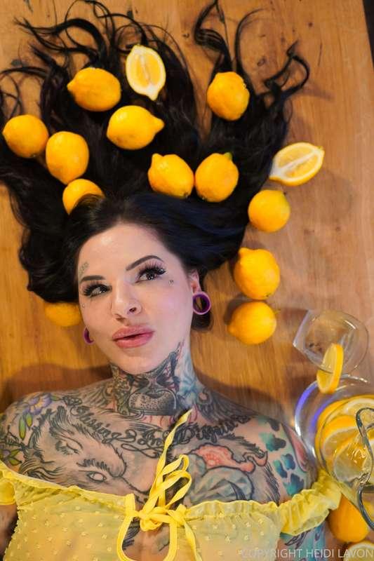 when life gives you lemons 🍋you make content lol 🤪 found thi..