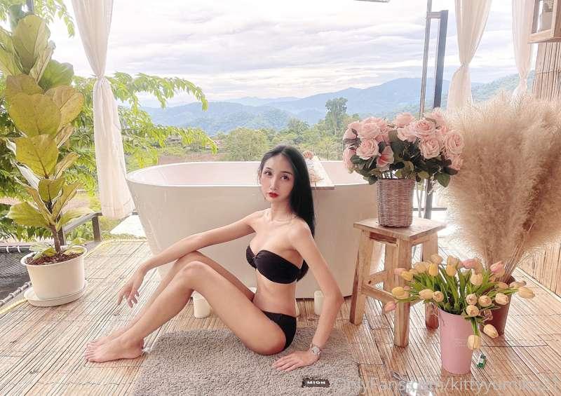 👙⛰