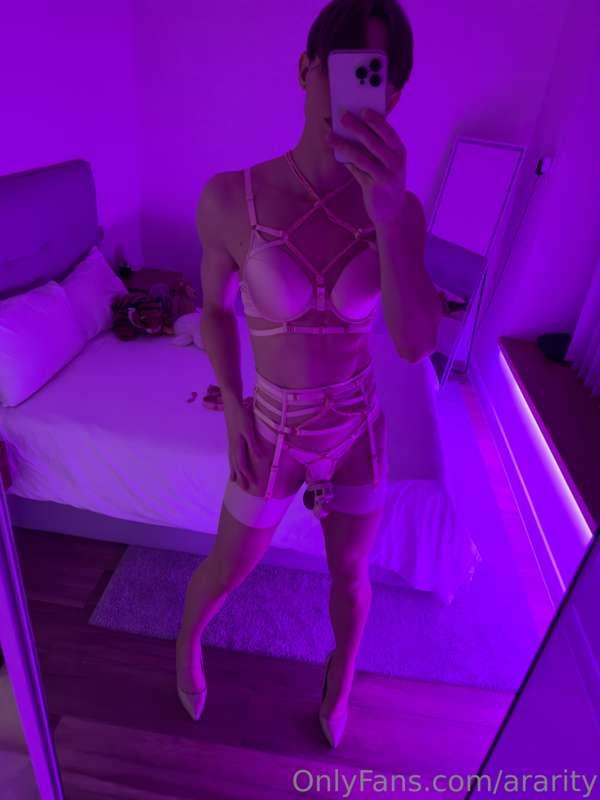 Would you let me out, or keep me in? 🔑