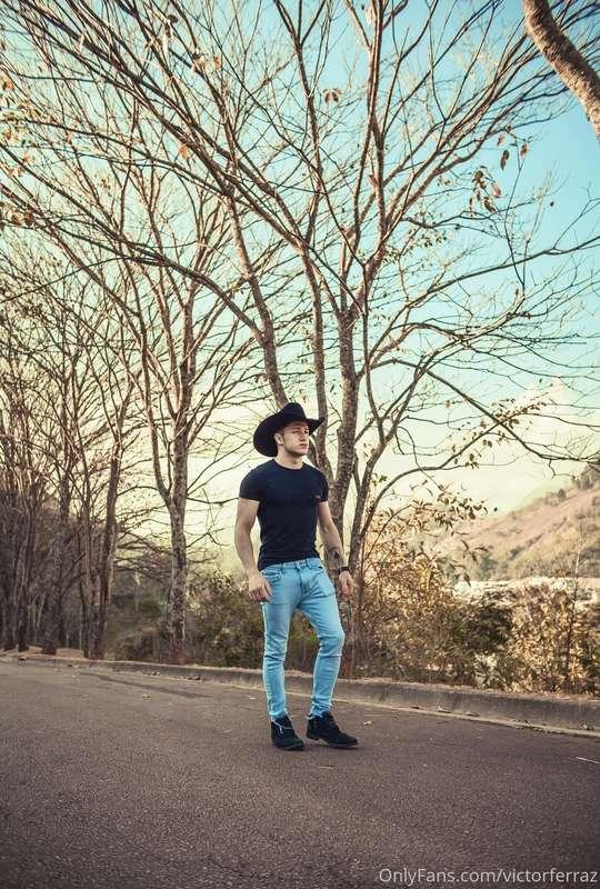 Acompanhem meu perfil grátis
Follow my profile free
@victorf..