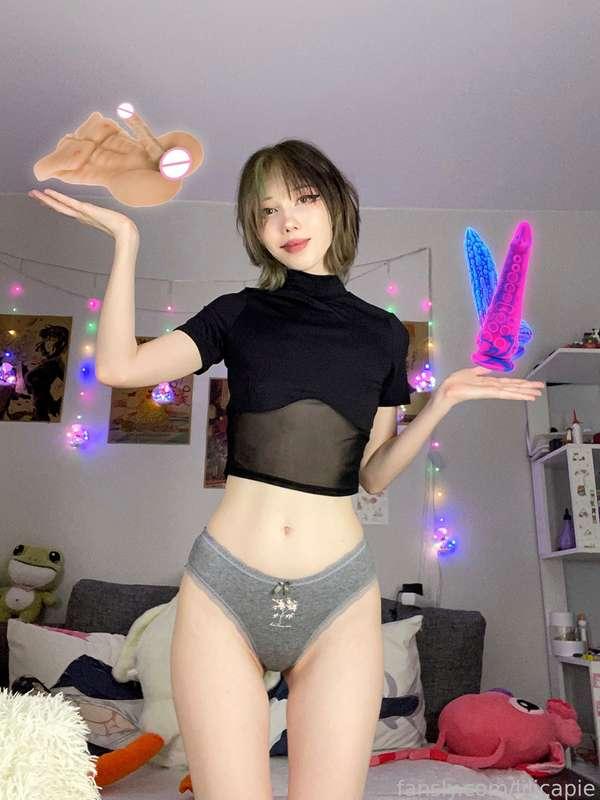 Hey guys, look at this! ✨ I hope you will help me with getting this dildos. I will use them on broadcasts and also will make videos as soon as I get them. The dildo torso will be especially good for dildo ride and footjob 😏

Also when goal will be reached all the tippers (who tipped more than $10) will get exclusive videos with this toys 💖🥰

#panties #slim #young #fyp #smile