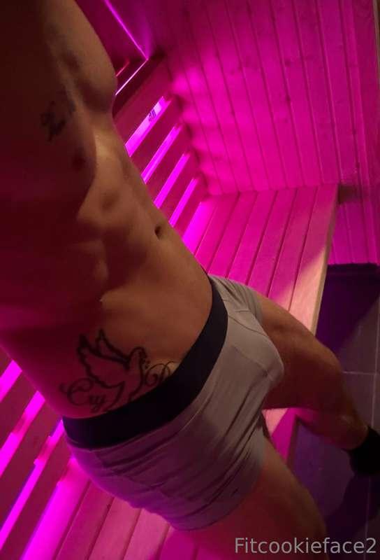 Being in a sauna with socks should be a crime tbh. But I did..