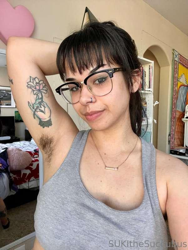 Armpit check :P how do you like my fully grown pits?