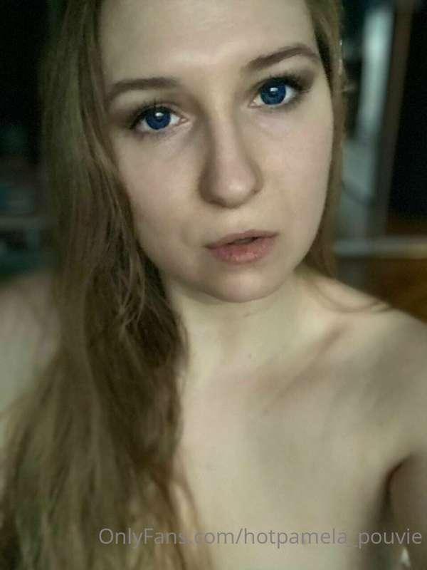 Wish me a happy birthday baby! 😍❤️ it's today 🥂🎉🎊
Send some ..