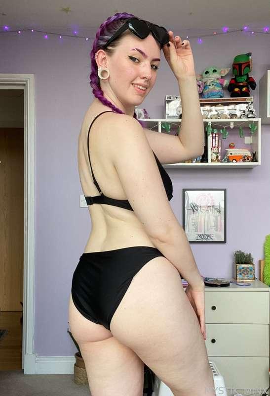 mystik_minx image #1