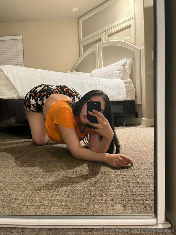 Just sent this set out 👅 unlock if you wanna see my pretty l..