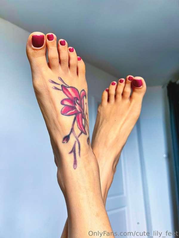 Good morning 🤭💜 find more on @cute_lily_f33t 