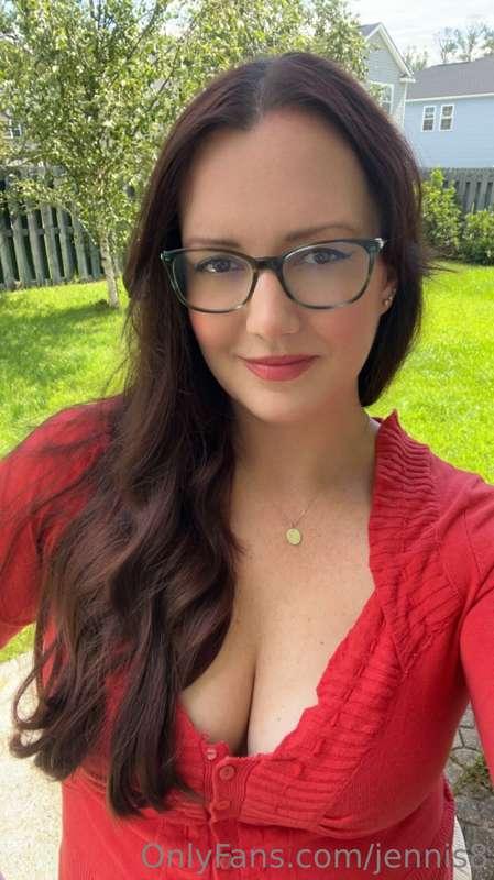 Hey boys….can I be your gal?❤️