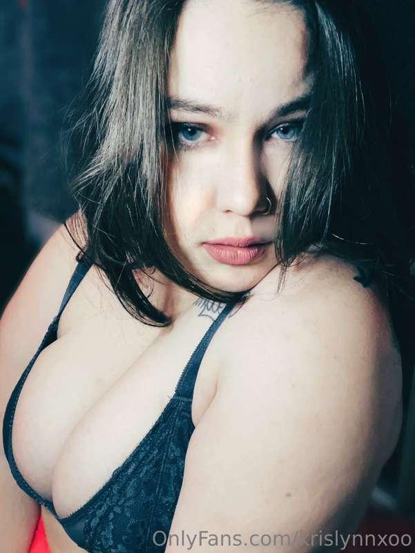 Im so bored today! 😈 message me. Let’s have funnnnn