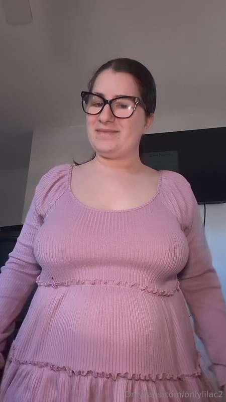 Welp this happened 😳 no bra or bra which do you like better?