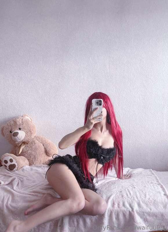 How does red hair look on me? 😜 trying out few possibilities..