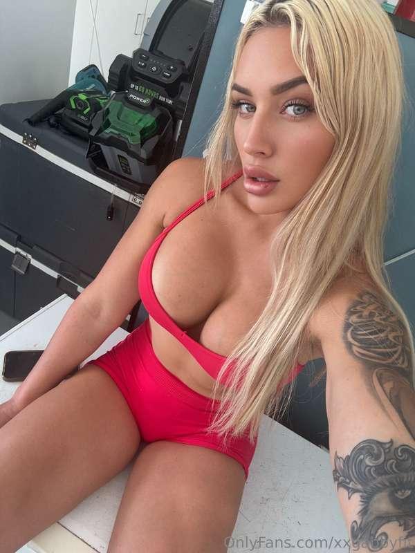 who wants to help me cum? dm me and i might just let you