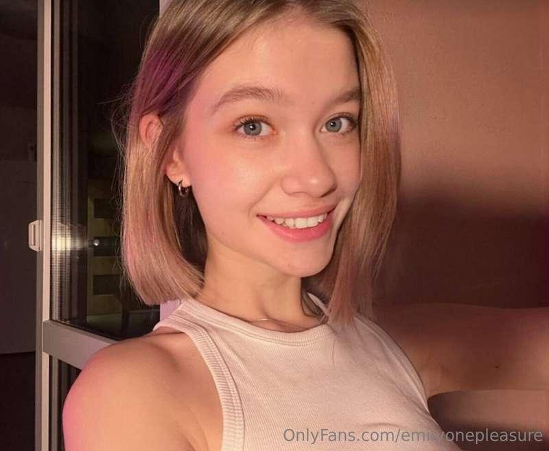 🔞𝐅𝐑𝐄𝐄 𝐒𝐔𝐁𝐒𝐂𝐑𝐈𝐏𝐓𝐈𝐎𝐍🔞 @technobab
This slut @technobab is onlin..