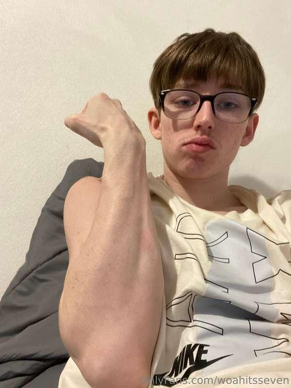 woahitsseven image #3