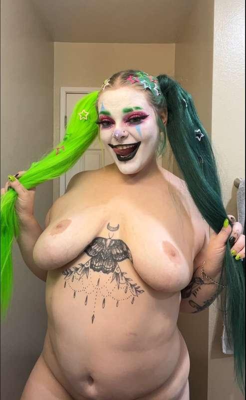 how are yall liking the clown content?