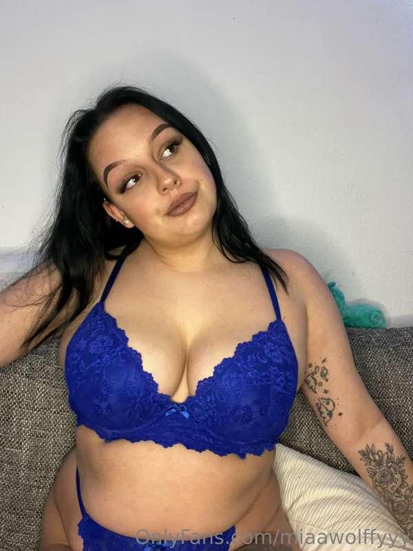im blue 🎶💙

this one arrived yesterday, do you like it?🥰