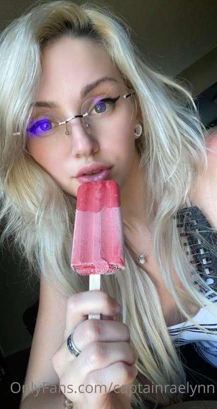 94° today. I’m so hot, I had to cool off somehow. 🥵🧊 
How do..