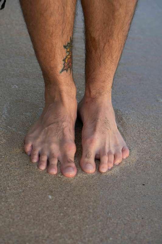 Like it if you want more feet content  👣