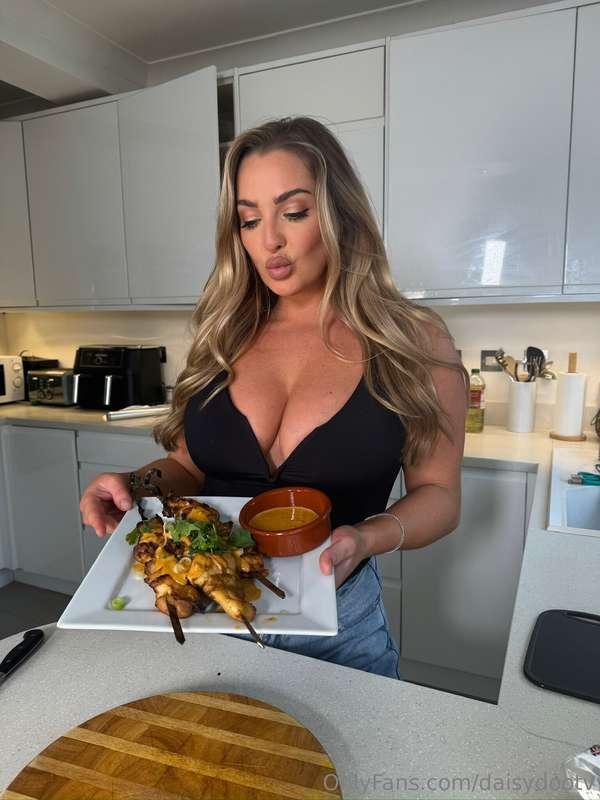 Who’s been watching my @oftv cooking videos xx